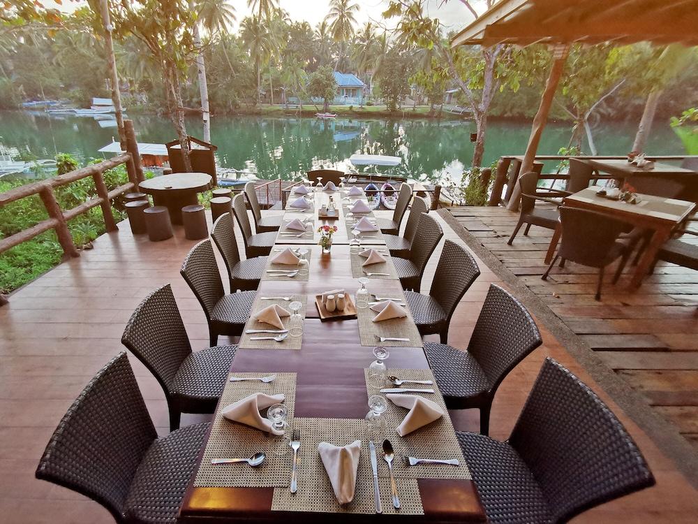 Resort River 3*
