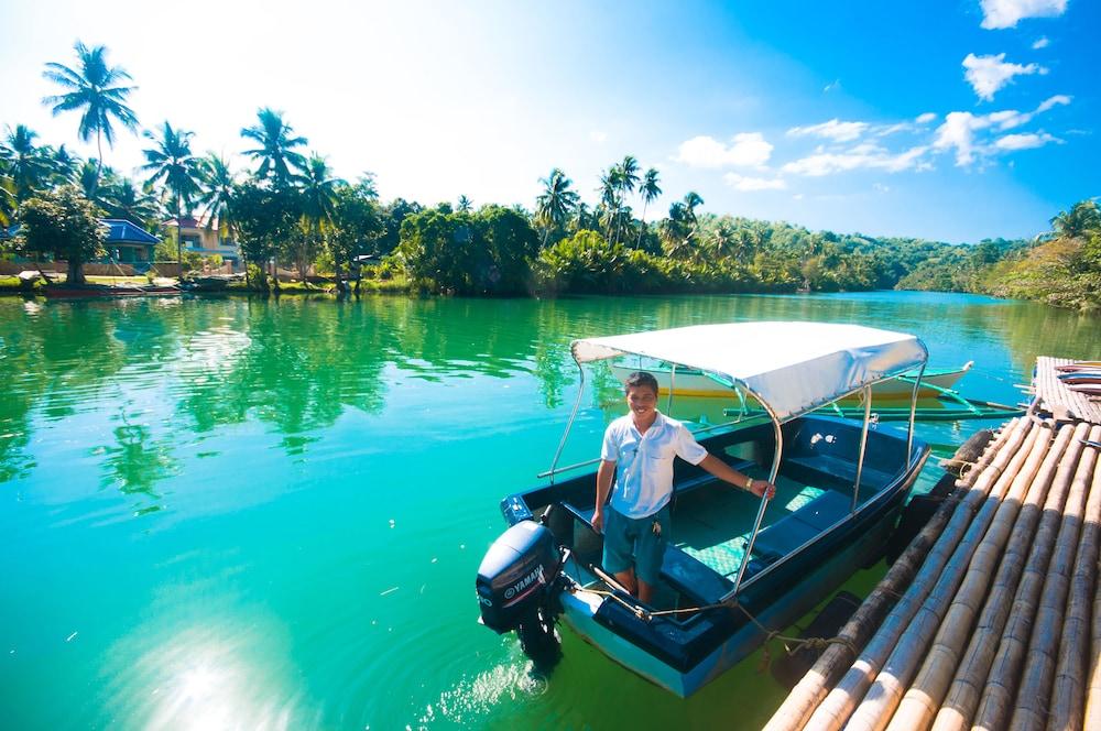 Resort River