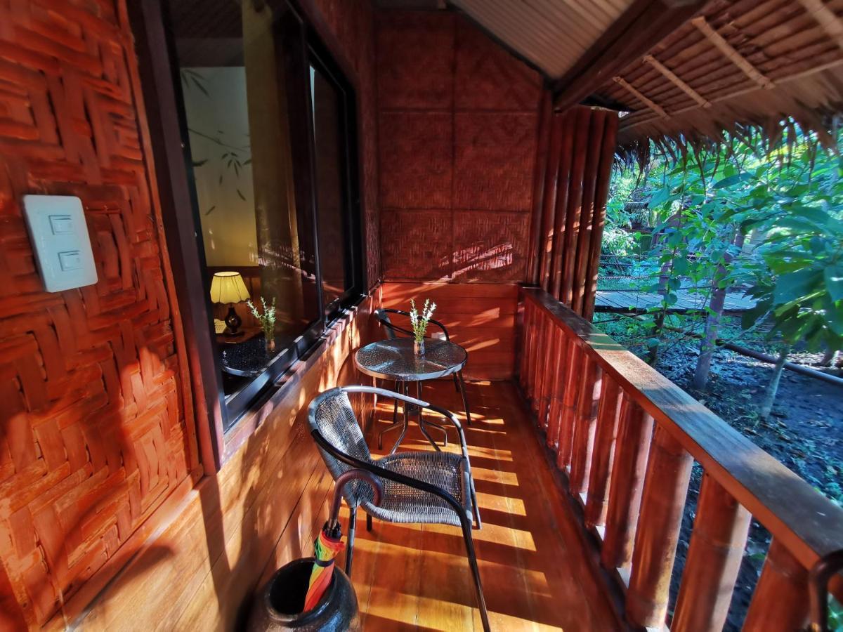Resort River 3*